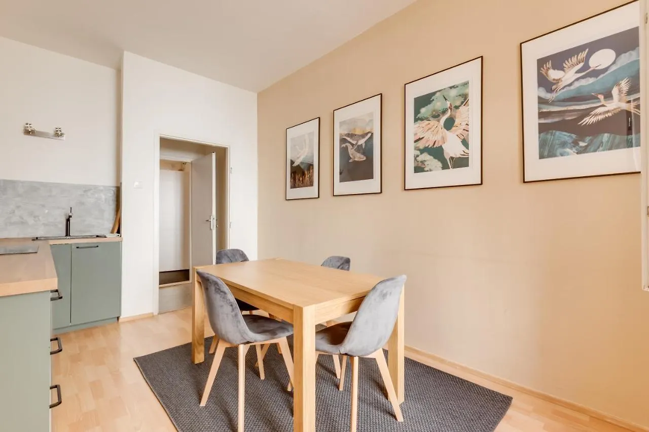 Riben House Prague Aparthotel