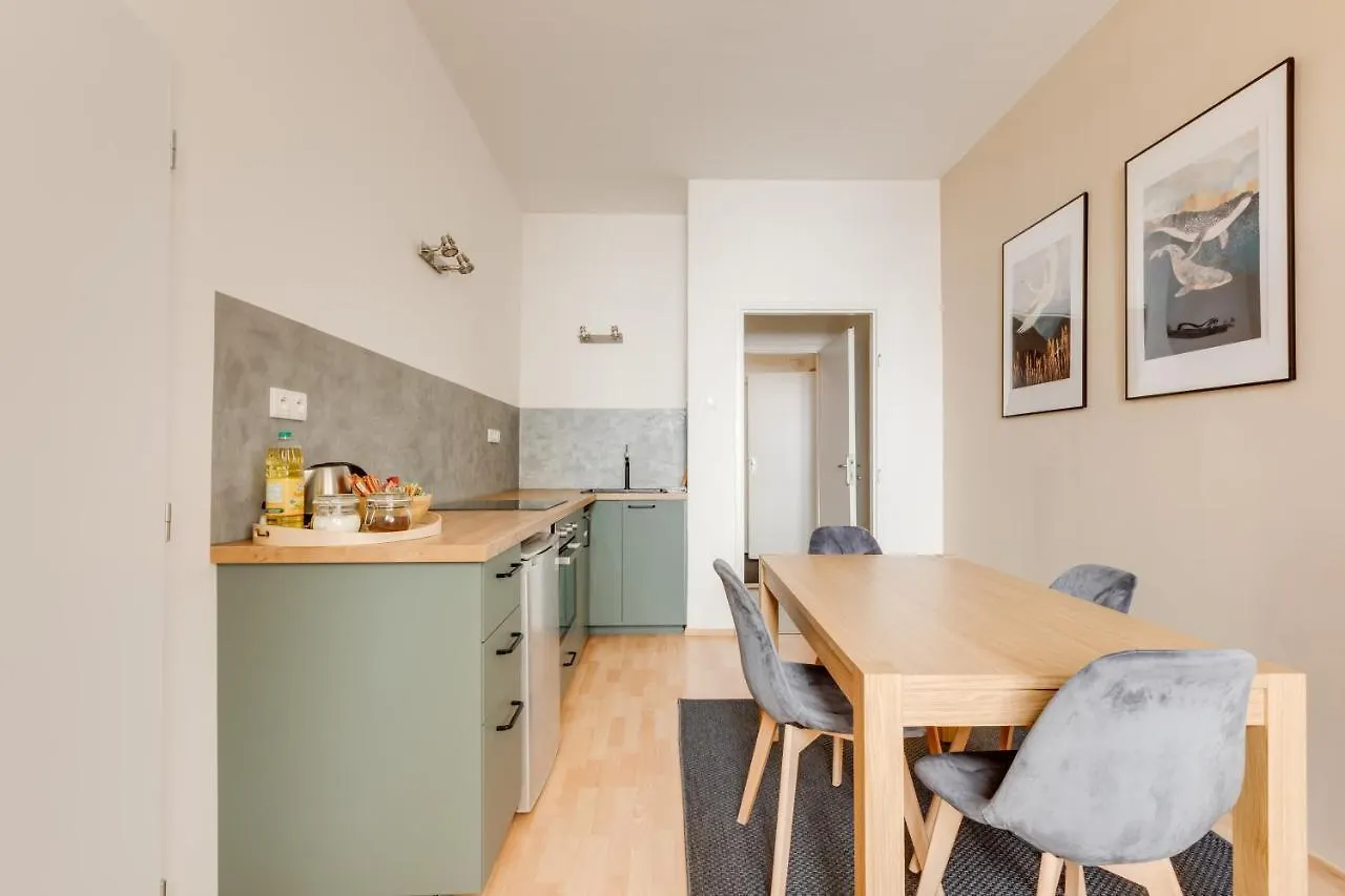 Riben House Prague Aparthotel