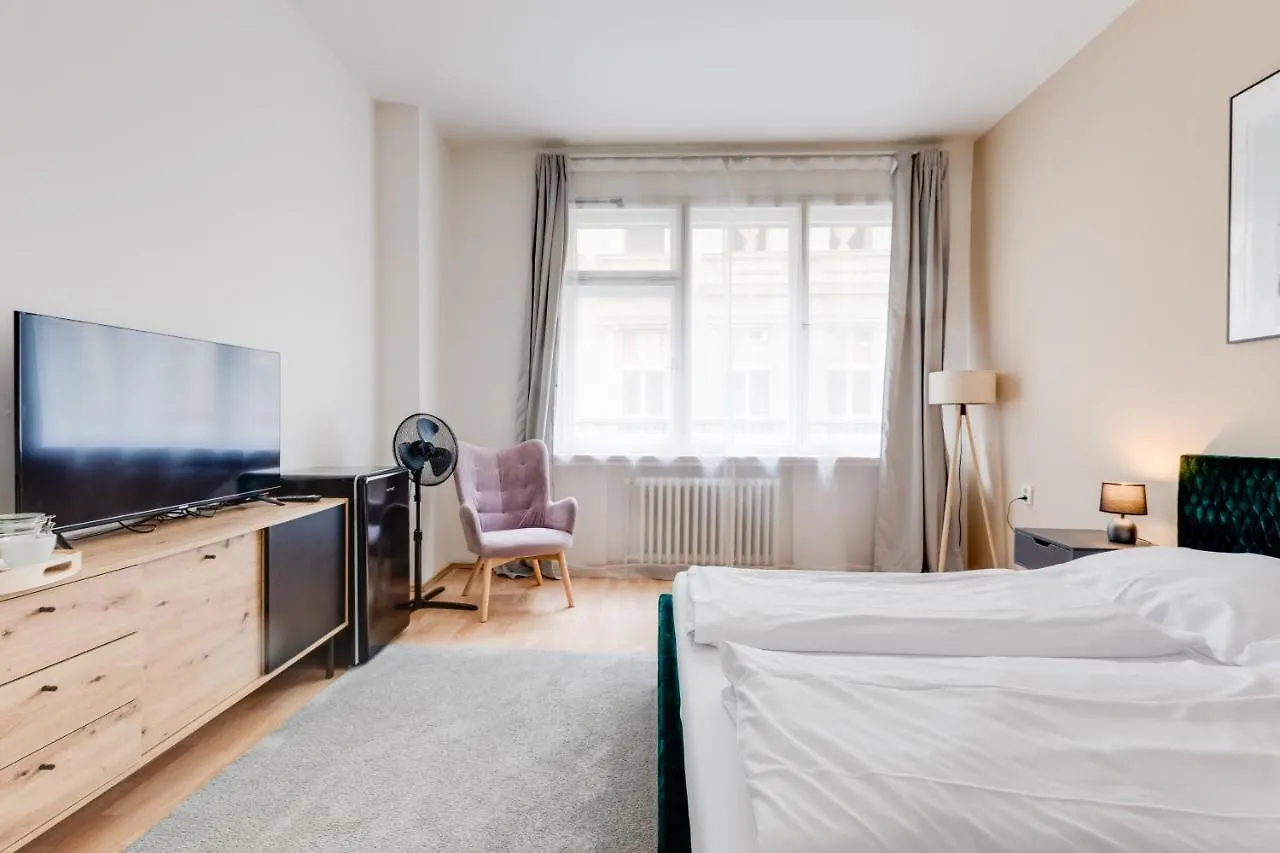 Riben House Prague Aparthotel