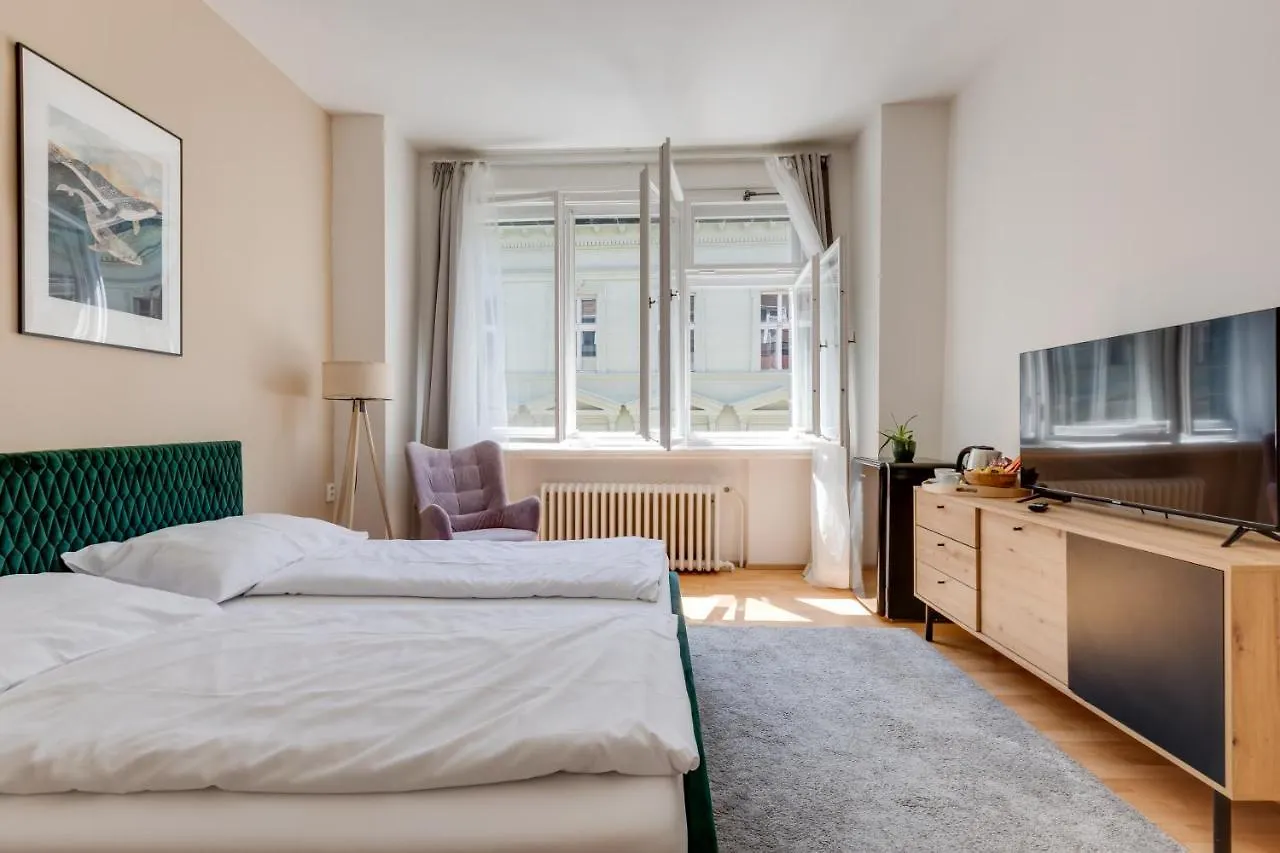 Riben House Prague Aparthotel 0*,