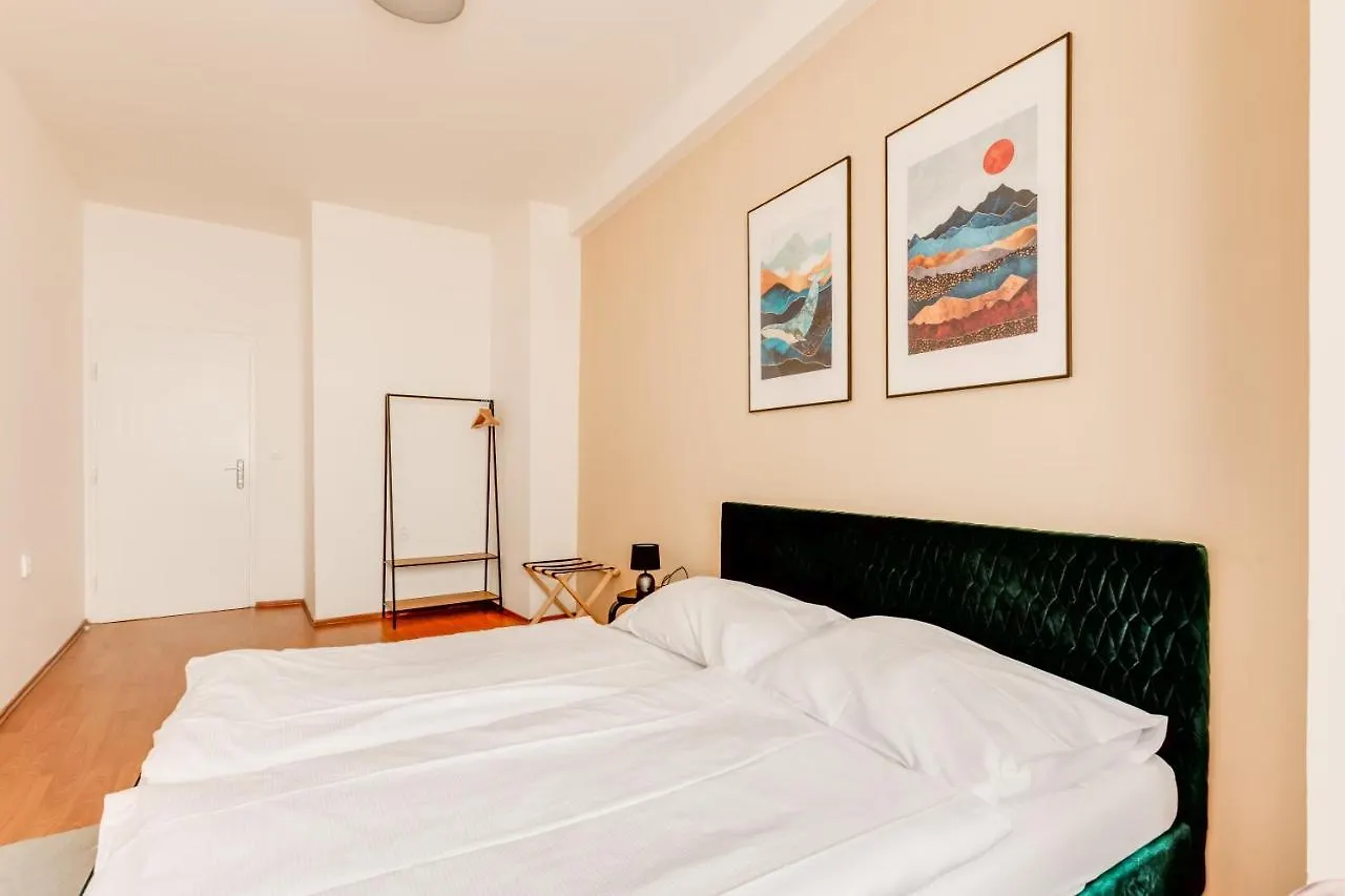 Riben House Prague Aparthotel