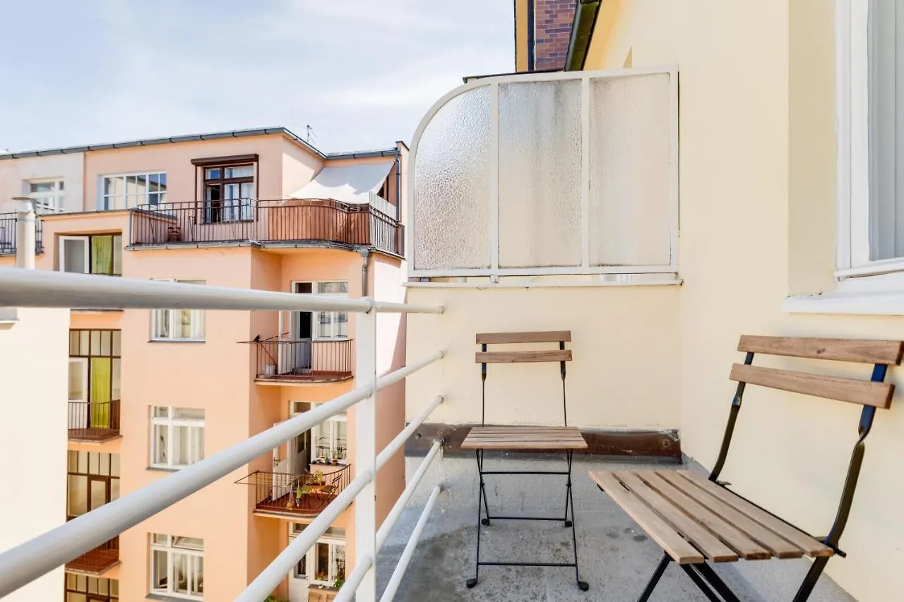 Riben House Prague Aparthotel