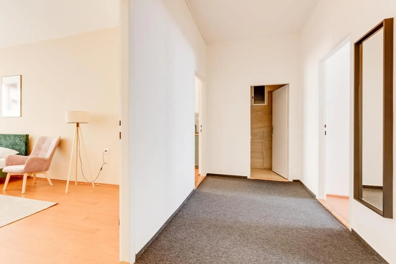 Riben House Prague Aparthotel