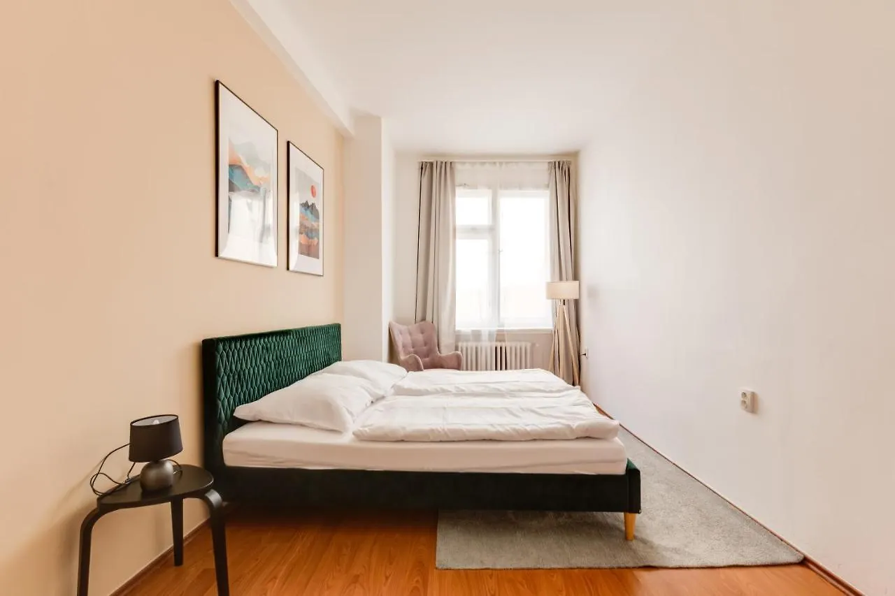 Riben House Prague Aparthotel