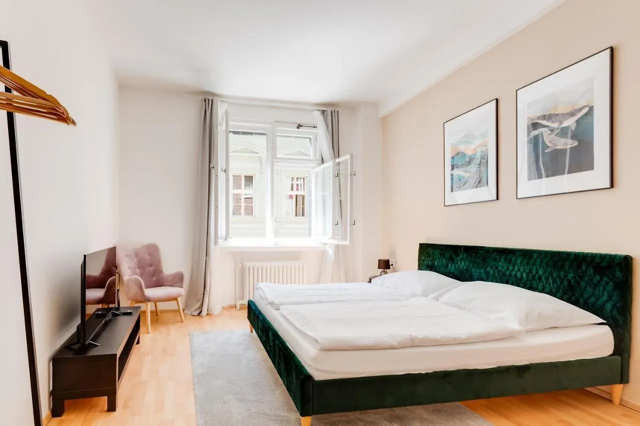 Riben House Prague Aparthotel