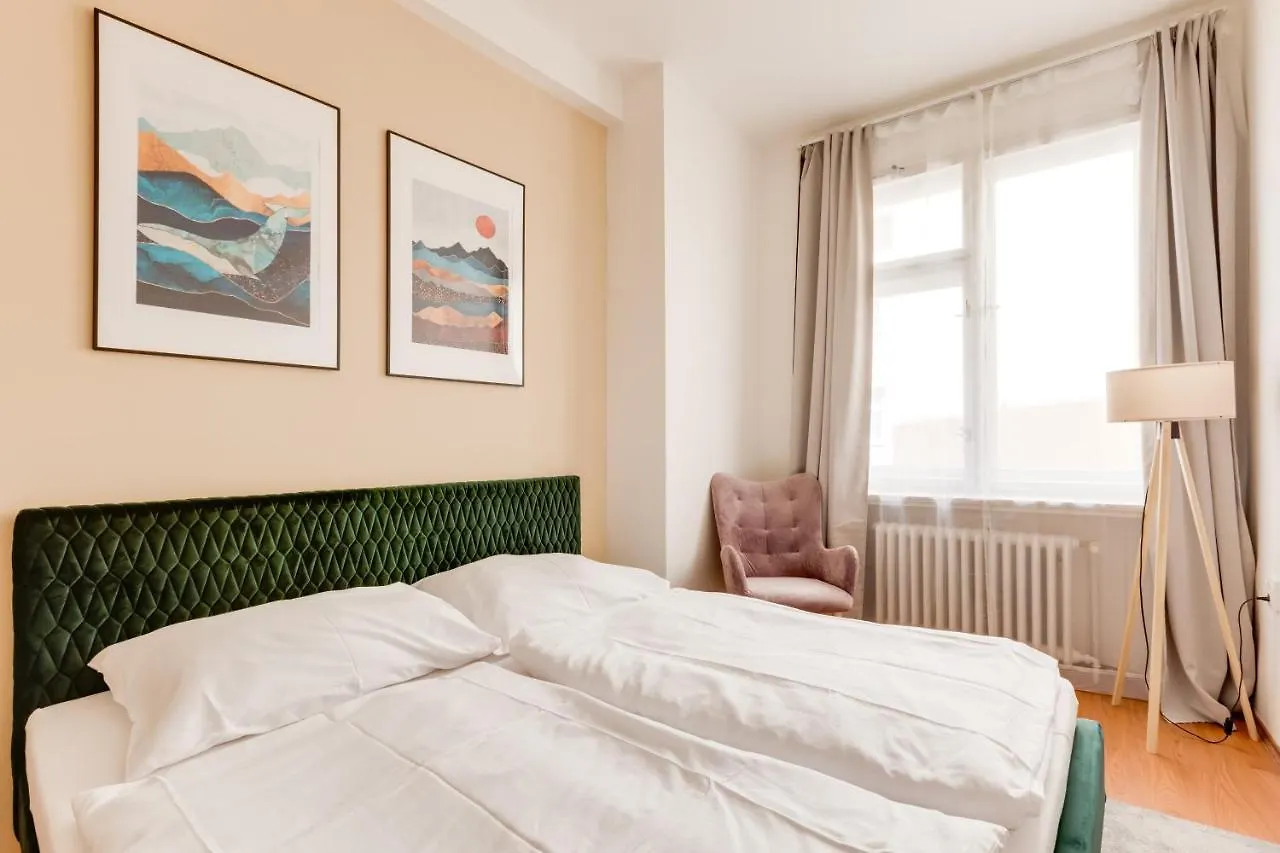 Riben House Prague Aparthotel