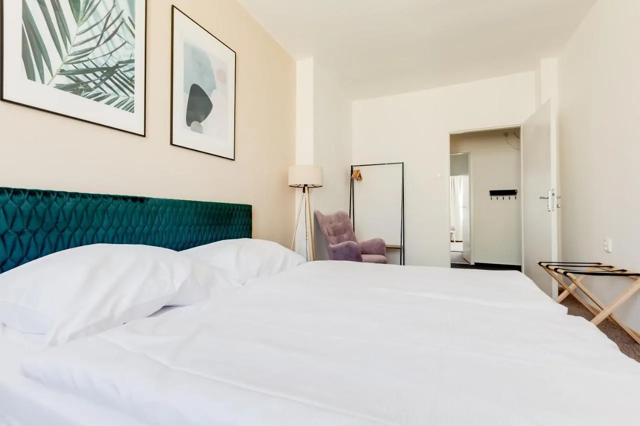 Riben House Prague Aparthotel 0*,
