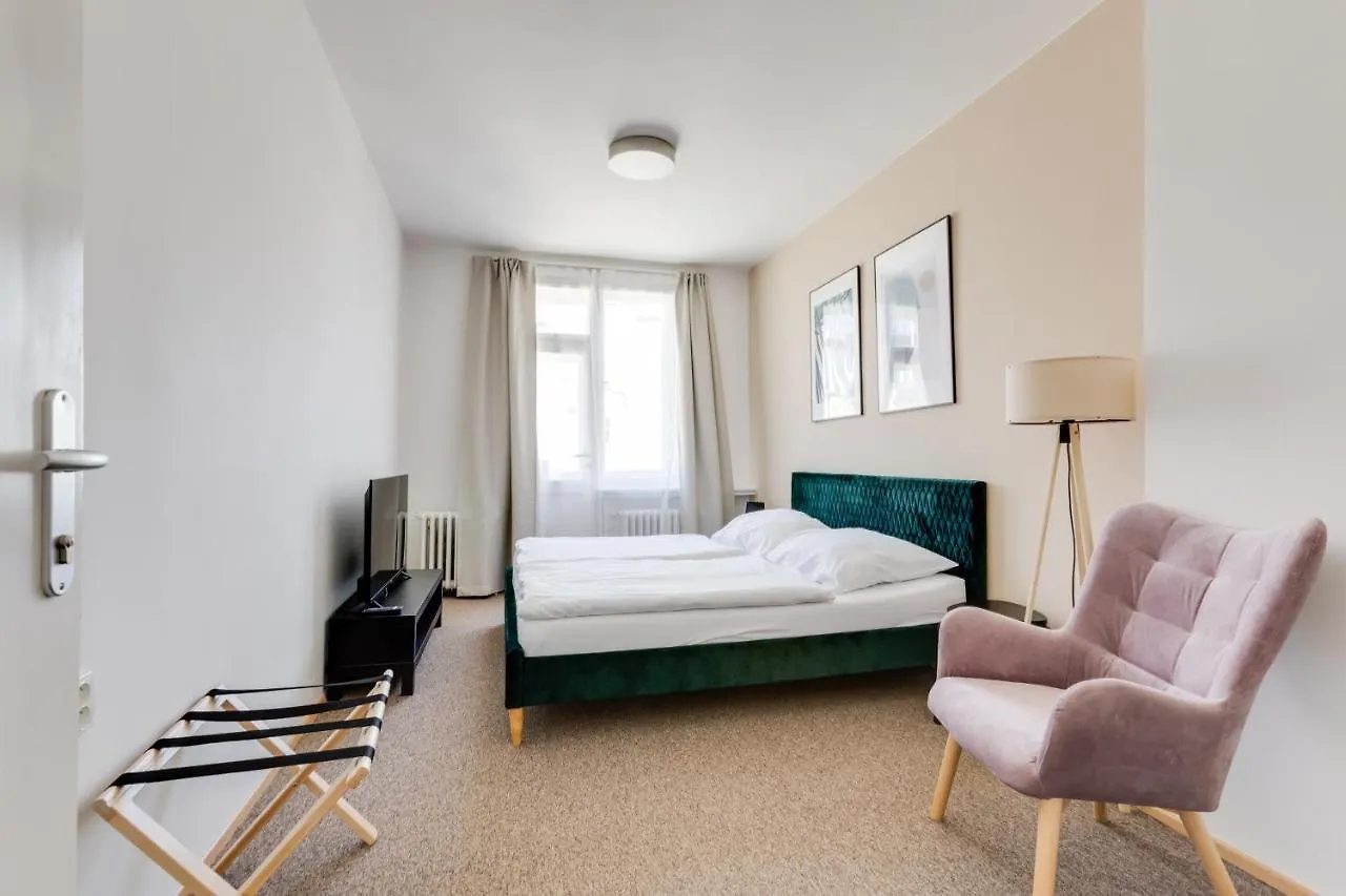 Riben House Prague Aparthotel