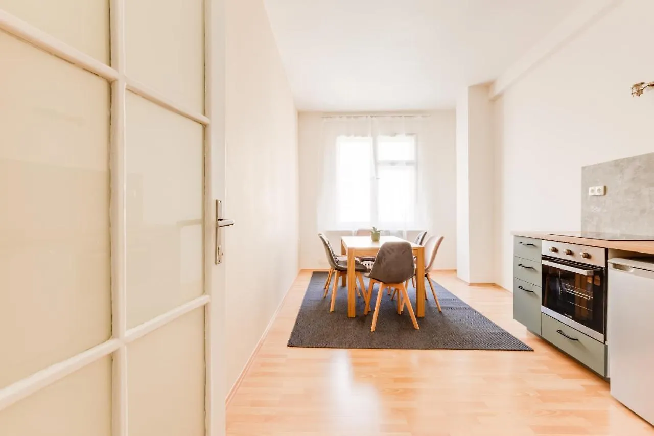 Riben House Prague Aparthotel