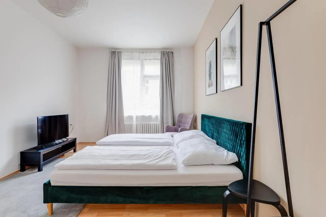 Riben House Prague Aparthotel