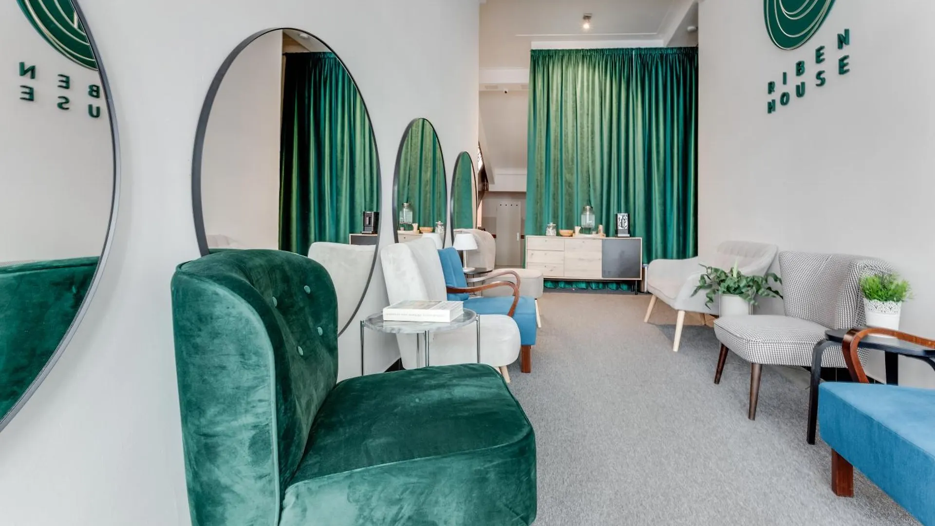 Riben House Prague Aparthotel